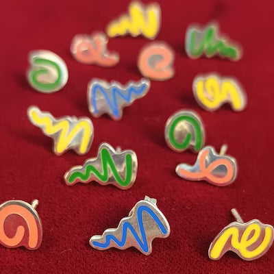 Pair of Knot / rush-red Doodle Studs